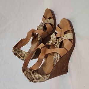 Women's Cole Haan Sandals Tan/Beige Size 10B Leather 4.5" Tall